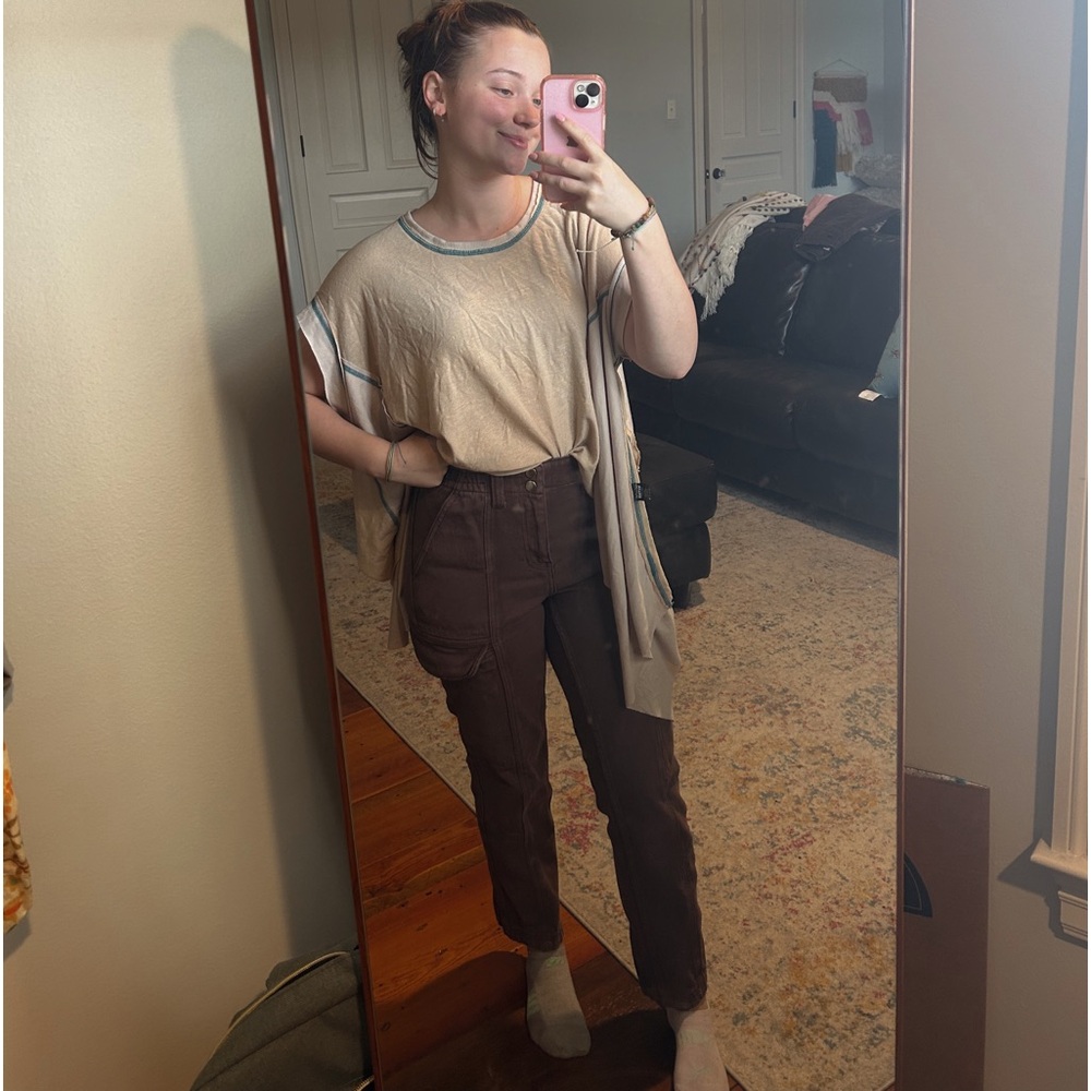 Packing Brown cargo pants